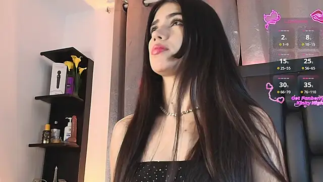 SaraRoy  online show from June 16, 10:22 pm