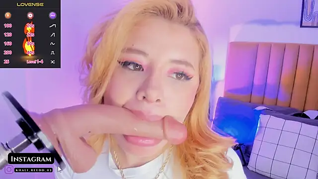 Khali reed  online show from November 22, 6:38 am