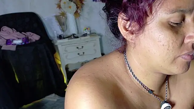 Kyara Queen online show from November 12, 11:58 pm