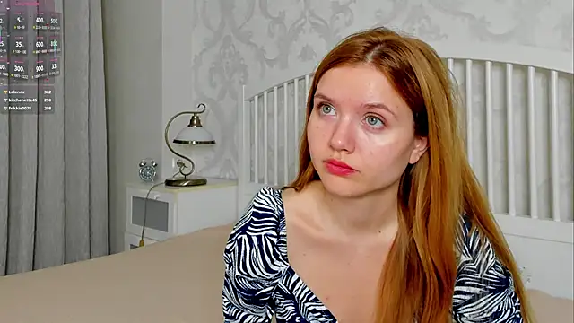 Eva  Lewis online show from June 21, 10:08 am