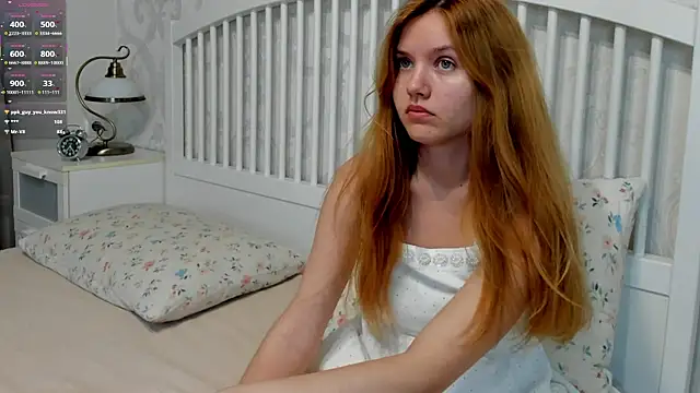 Eva  Lewis online show from July 20, 10:39 am