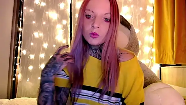 InesGold online show from December 3, 4:09 pm