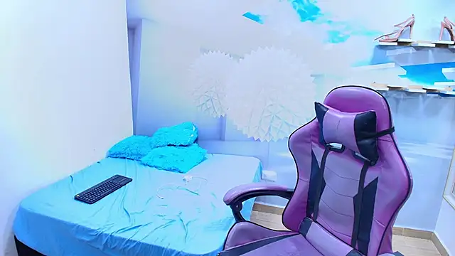 DEMI LEED online show from March 13, 1:34 pm