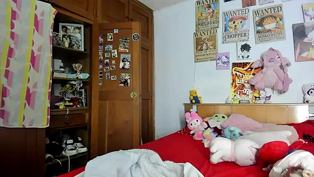 LunaDeCristall online show from October 31, 7:01 am