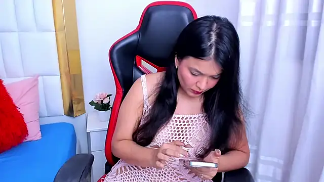 MadelineJackson online show from March 27, 12:56 am