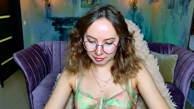 JasmineMilko online show from June 17, 5:09 am