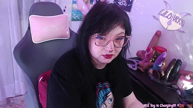 LiloMoon69 online show from June 5, 6:52 am