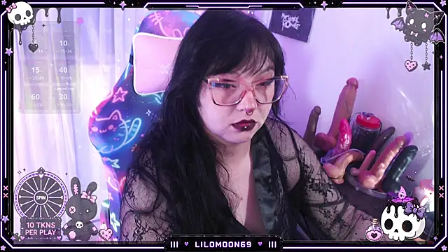 LiloMoon69 online show from July 7, 6:47 am