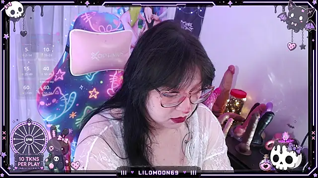 LiloMoon69 online show from July 23, 7:27 am