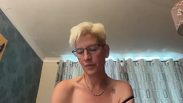 JennyHazel1 online show from July 23, 4:15 pm