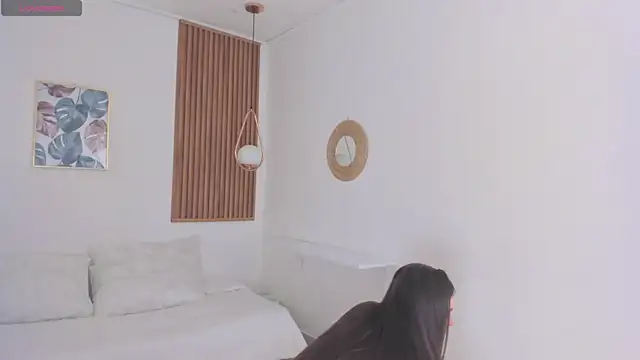 TiffanyWright online show from January 17, 1:07 pm