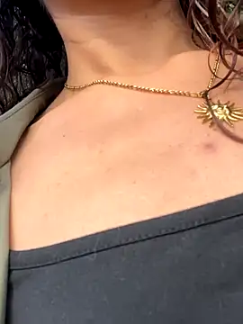 ValeriEvan online show from October 26, 8:15 pm