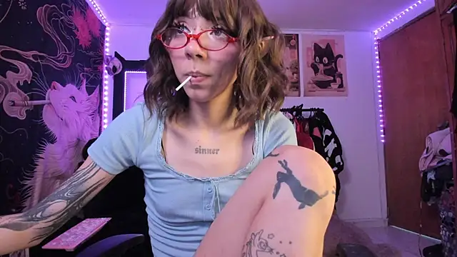 Alicedangerrr online show from May 23, 12:31 am