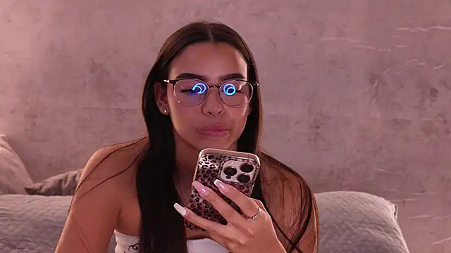 Nicky and Blake online show from February 2, 4:17 pm