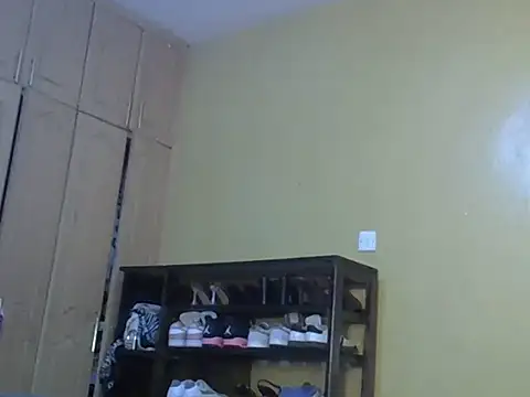 Snapshot of Little_miss_charming chatting on October 13, 7:11 am Little miss charming online show from October 13, 7:11 am
