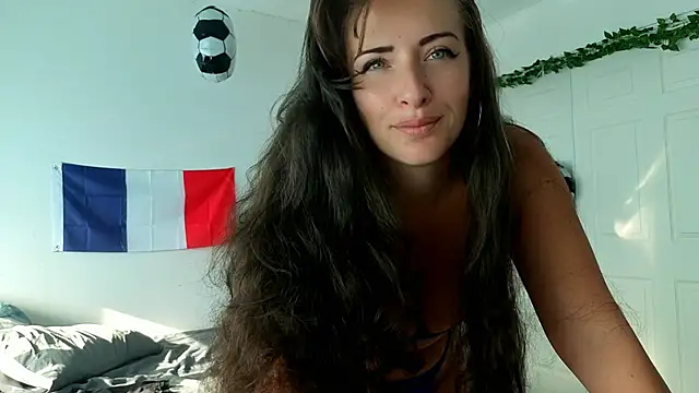 Sapphir3xoxo online show from June 30, 12:26 pm