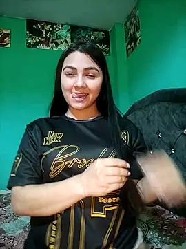 Nahiara velez online show from May 15, 1:22 am