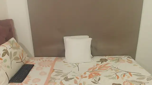 kimberlyjamexxx online show from March 11, 4:06 am