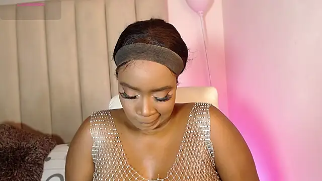 Britanymooree online show from June 11, 9:11 pm
