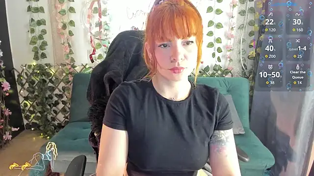 Snapshot of cocochanell6666 chatting on October 3, 9:25 am cocochanell6666 online show from October 3, 9:25 am