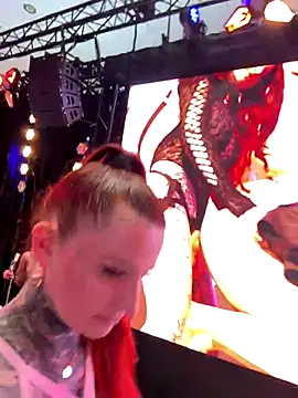 Snapshot of Inked_lorena chatting on September 27, 5:09 pm Inked lorena online show from September 27, 5:09 pm