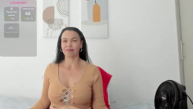 Evawalker  online show from July 14, 2:44 pm