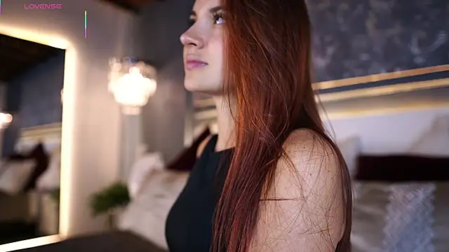 AylinMillerxs online show from December 4, 8:31 pm