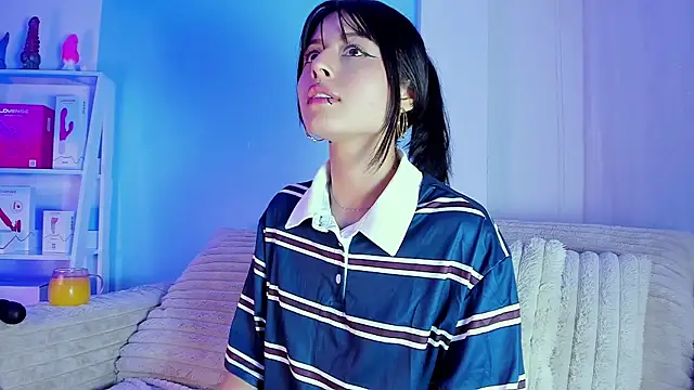 EmilyWithe online show from August 2, 11:52 pm