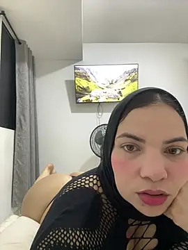Layla kaderr online show from July 31, 2:23 am