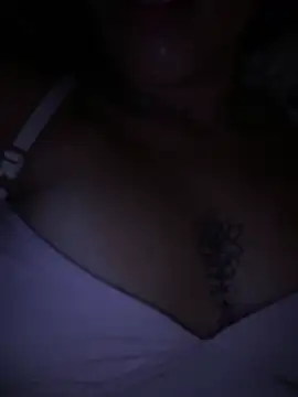 Emilly-musa online show from May 17, 5:39 am
