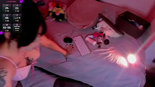 LilyRobertts online show from November 27, 2:36 am