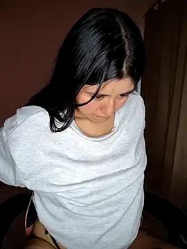  maiahairy  online show from December 14, 10:15 pm