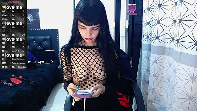 charllotee dark online show from September 30, 7:30 pm