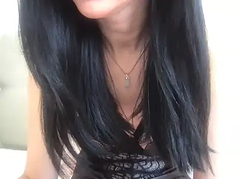 paolajonez online show from June 28, 2:34 pm