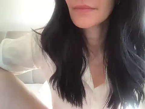 paolajonez online show from July 20, 1:24 pm