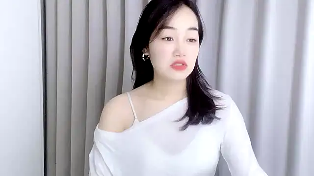 cloud8822 online show from November 6, 5:24 am