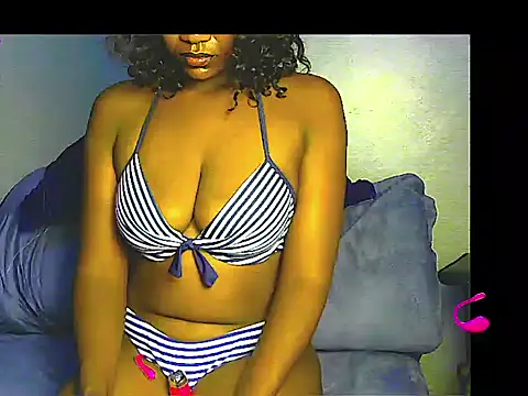 lilylovexx online show from December 1, 3:43 am