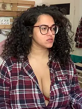 Curvydesifromgermany online show from July 21, 2:07 pm