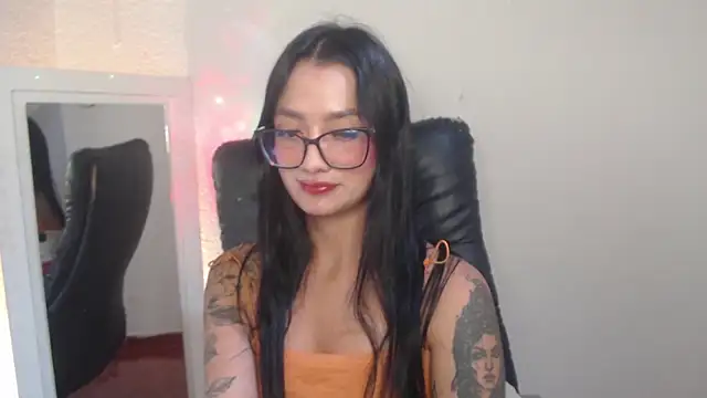 mariiana-diaz online show from July 15, 7:40 pm