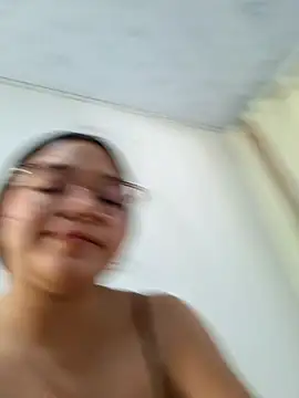-VICKKY online show from July 8, 7:38 pm
