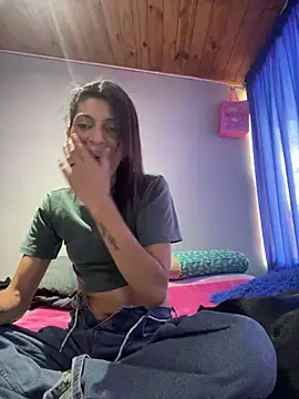 ImCrazzy online show from June 26, 7:15 pm