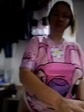 Emiily lee online show from June 8, 9:43 am