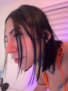 Cataleyasweet 19 online show from May 3, 10:46 pm