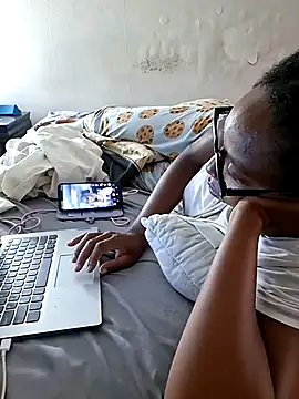 madamsensuale online show from July 10, 12:23 am