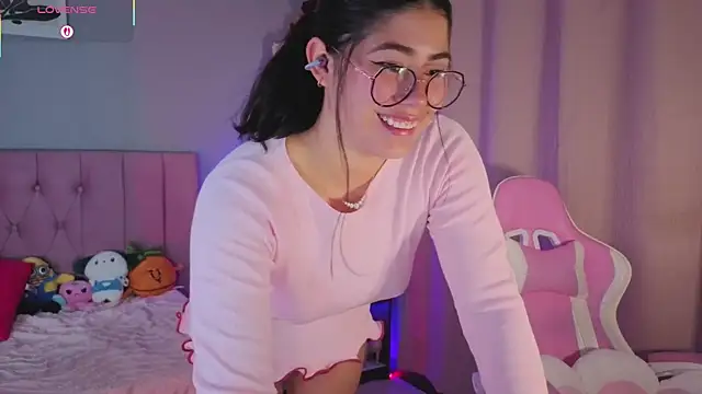 LoaLuxury online show from January 10, 2:00 pm