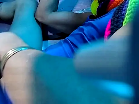 gurlnips online show from October 31, 5:53 am