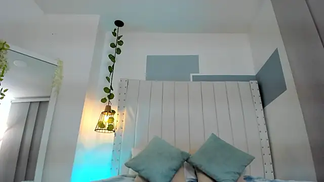 hannah gray online show from March 17, 11:25 am