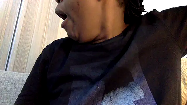 creamyjuices01 online show from July 19, 1:41 am
