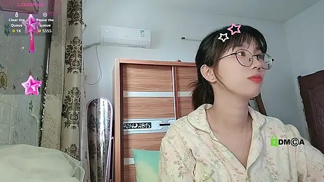 Lili 666 online show from November 13, 5:39 am