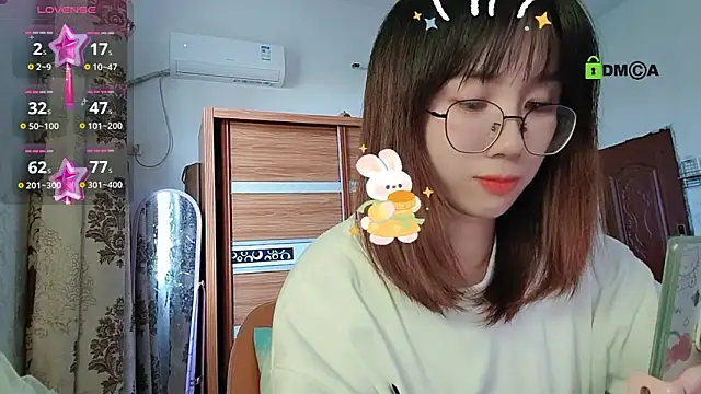 Lili 666 online show from December 4, 7:32 am